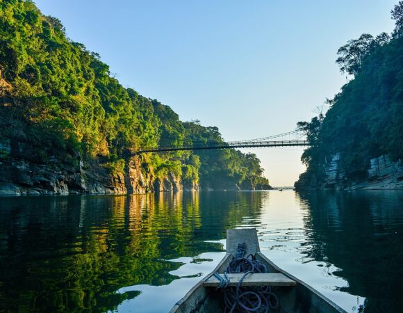Dawki_River,_Meghalaya